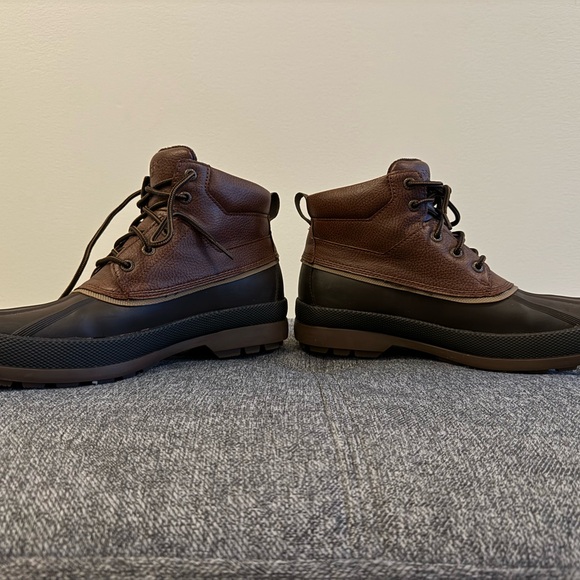 Rugged Outdoor Enthusiast’s Delight: Sperry Top-Sider Duck Boots - Picture 8 of 10